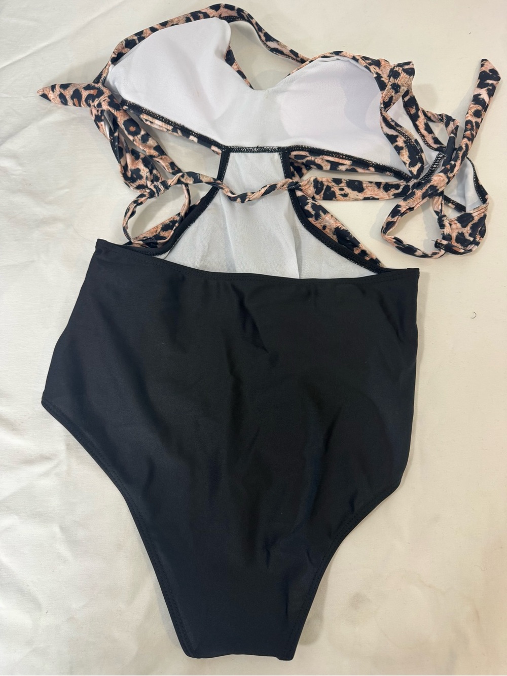 Women's Sexy Front Criss Cross Leopard Print & Black Cutout One-Piece Size M - Picture 5 of 7